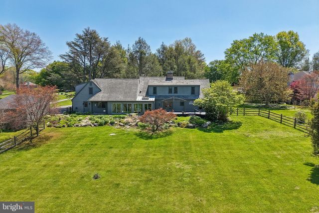 817 SHARON CIR, West Chester, PA 19382