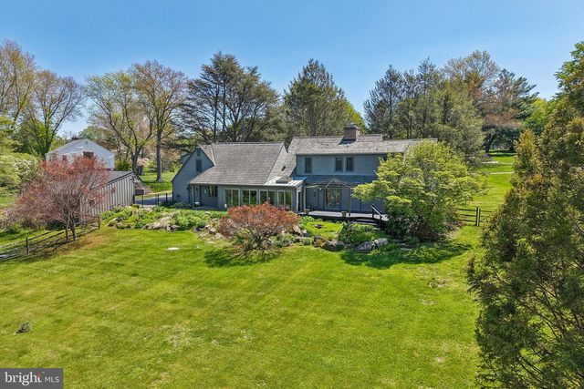 817 SHARON CIR, West Chester, PA 19382