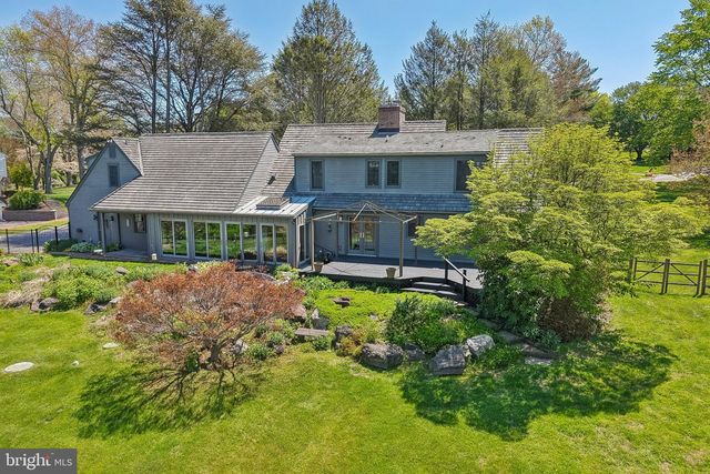 817 SHARON CIR, West Chester, PA 19382