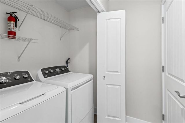 4904 NW Barry Road, Kansas City, MO 64154