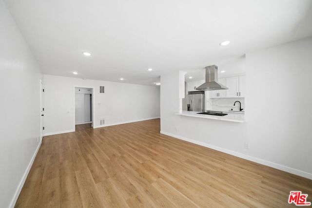 1039 Harper Avenue 9, West Hollywood, CA 90046
