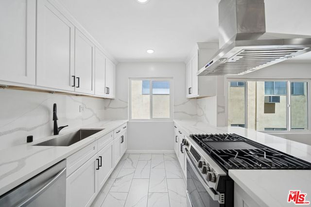 1039 Harper Avenue 9, West Hollywood, CA 90046