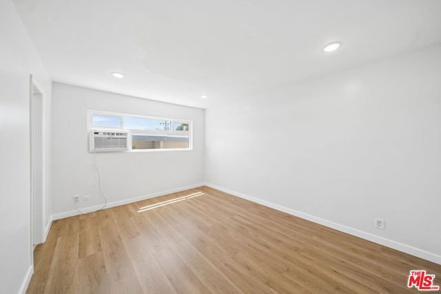 1039 Harper Avenue 9, West Hollywood, CA 90046