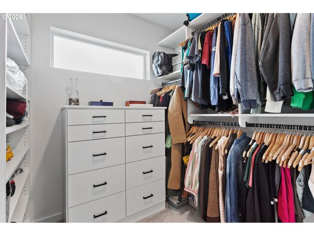 808 S 23RD Ave, Cornelius, OR 97113