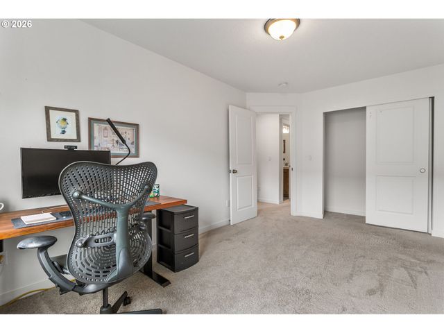 808 S 23RD Ave, Cornelius, OR 97113