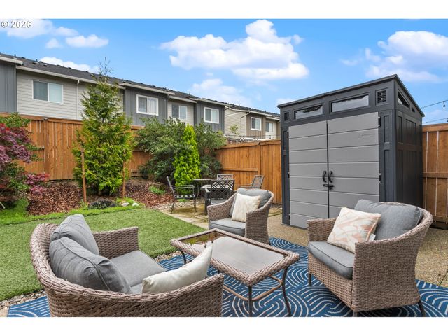 808 S 23RD Ave, Cornelius, OR 97113