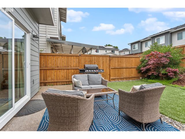 808 S 23RD Ave, Cornelius, OR 97113