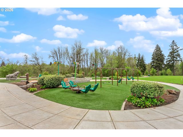 808 S 23RD Ave, Cornelius, OR 97113