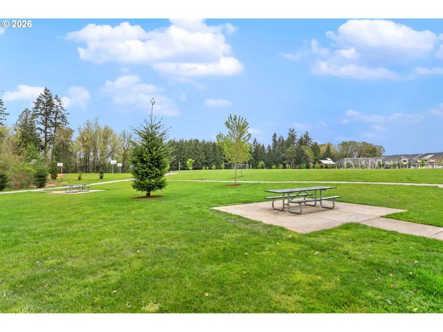 808 S 23RD Ave, Cornelius, OR 97113