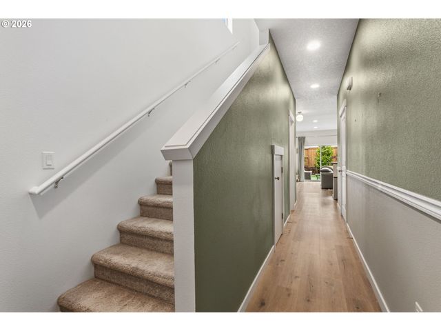 808 S 23RD Ave, Cornelius, OR 97113