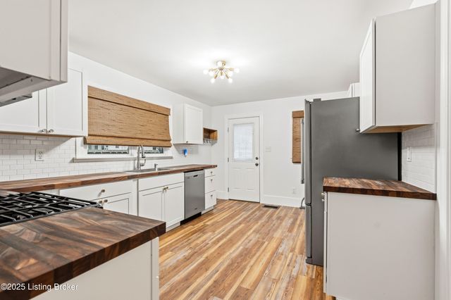 4109 Bank St, Louisville, KY 40212