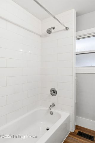 4109 Bank St, Louisville, KY 40212