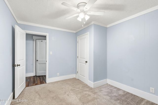 4109 Bank St, Louisville, KY 40212