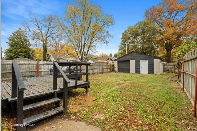 4109 Bank St, Louisville, KY 40212