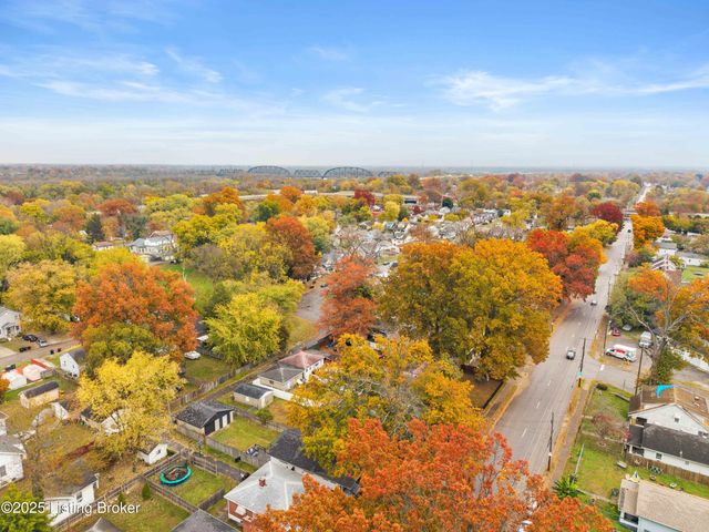 4109 Bank St, Louisville, KY 40212