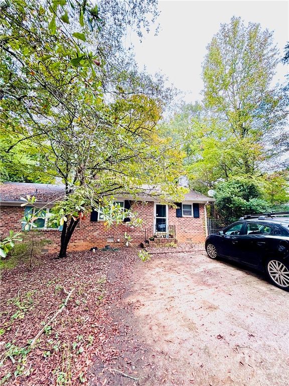 253 Sleepy Creek Drive, Athens, GA 30606