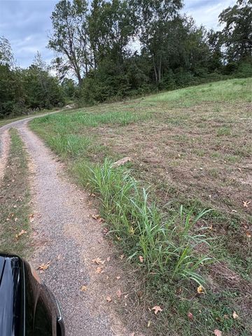 150 Loraine B Road, Point Blank, TX 77364