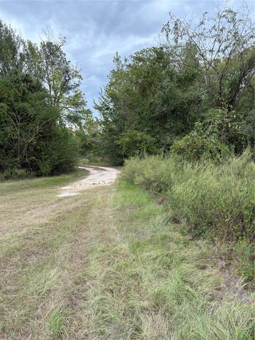 150 Loraine B Road, Point Blank, TX 77364