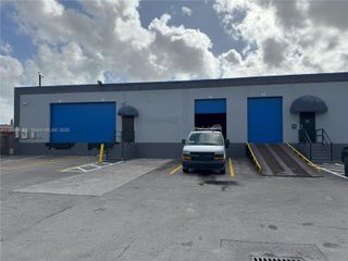 8115 NW 74th Ave, Medley, FL 33166