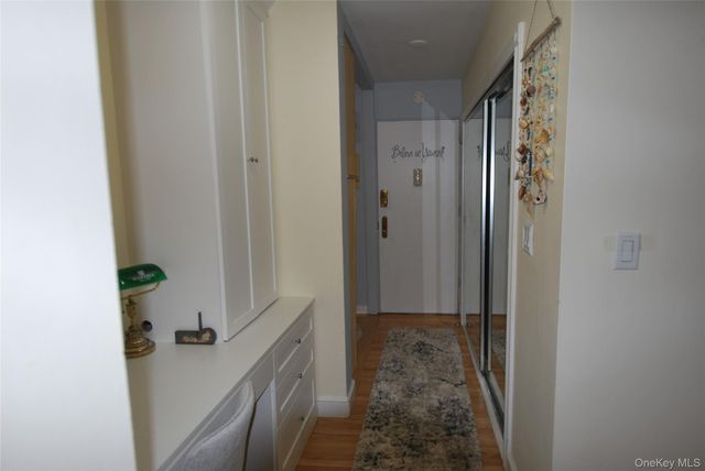 4 Stokes Road 2C, Yonkers, NY 10710