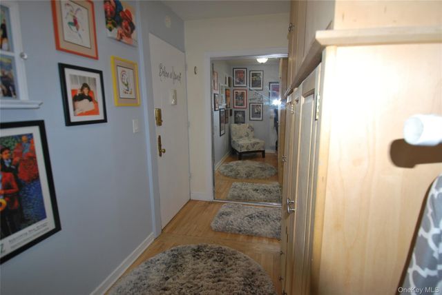 4 Stokes Road 2C, Yonkers, NY 10710