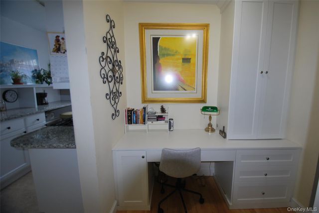 4 Stokes Road 2C, Yonkers, NY 10710