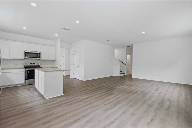 3072 Orwell Drive, Gainesville, GA 30507