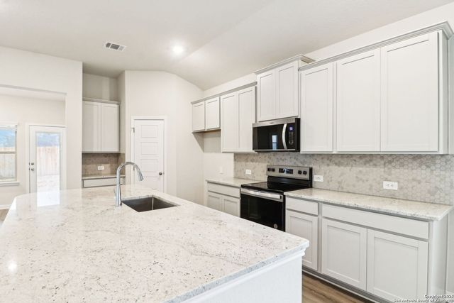 3046 Charyn Way, New Braunfels, TX 78132