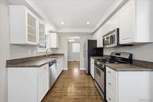 2506 Linwood Avenue, Royal Oak, MI 48073