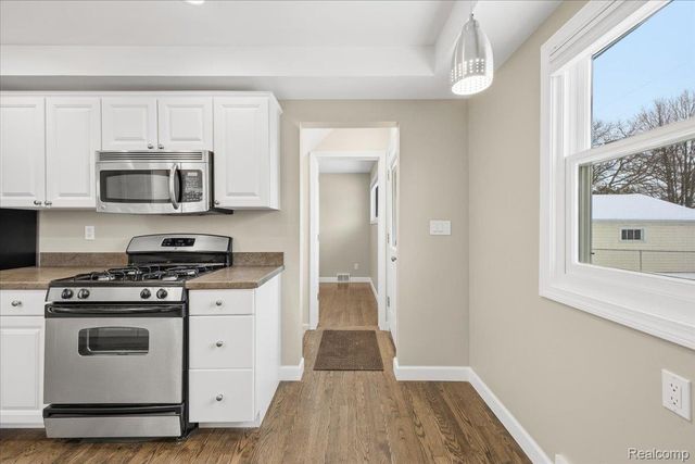 2506 Linwood Avenue, Royal Oak, MI 48073