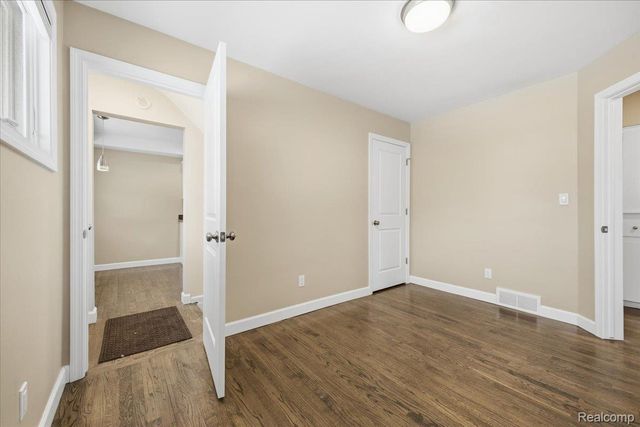 2506 Linwood Avenue, Royal Oak, MI 48073