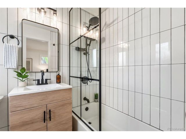 425 W 4th Avenue Dr, Broomfield, CO 80020