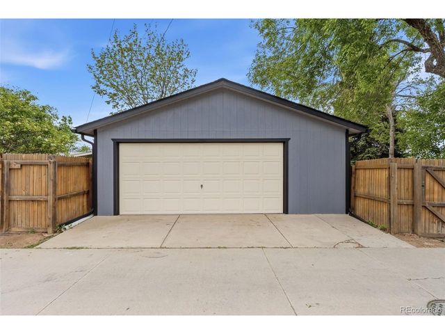 425 W 4th Avenue Dr, Broomfield, CO 80020