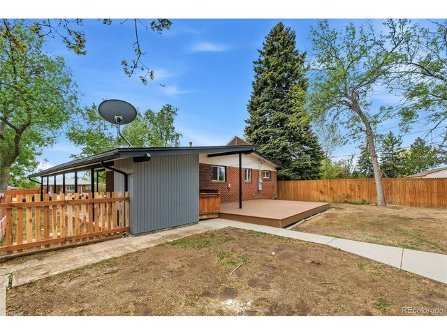 425 W 4th Avenue Dr, Broomfield, CO 80020
