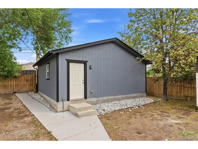 425 W 4th Avenue Dr, Broomfield, CO 80020