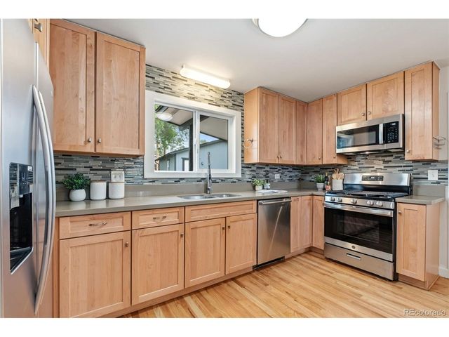425 W 4th Avenue Dr, Broomfield, CO 80020