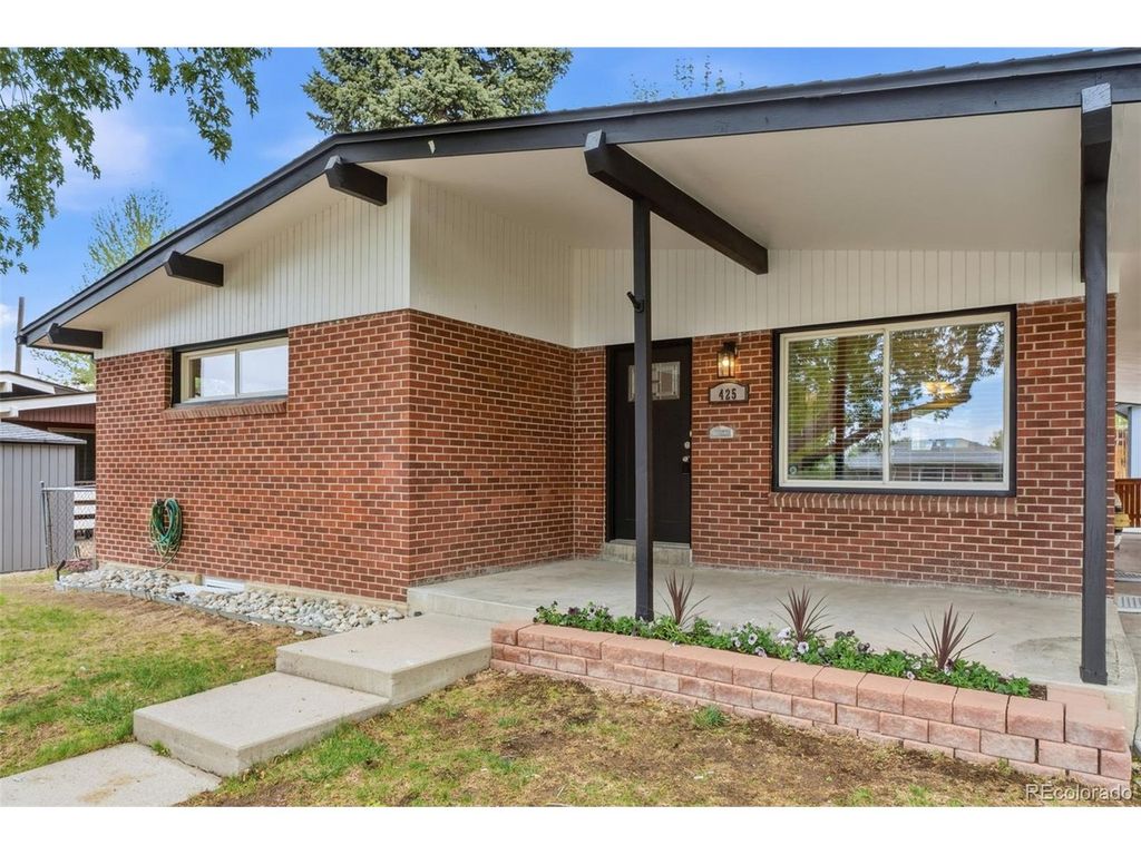 425 W 4th Avenue Dr, Broomfield, CO 80020