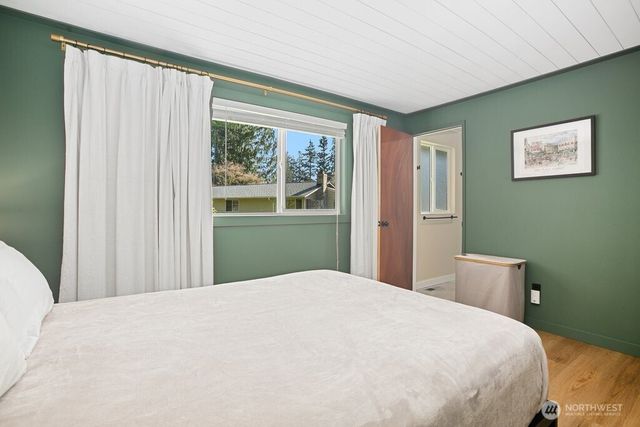 19911 34th Drive SE, Bothell, WA 98012