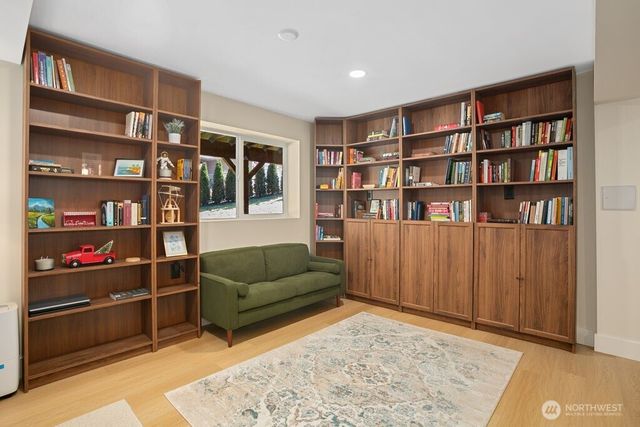 19911 34th Drive SE, Bothell, WA 98012