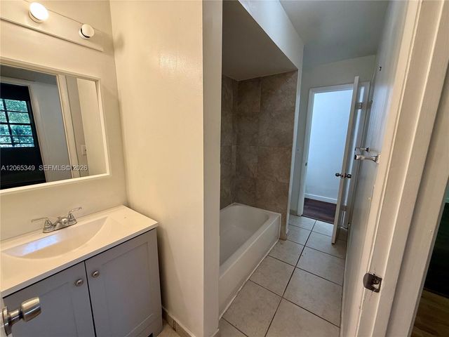 1237 SW 46th Ave 803, Pompano Beach, FL 33069