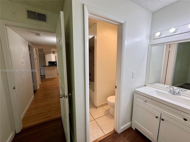 1237 SW 46th Ave 803, Pompano Beach, FL 33069