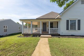 1623 W Washington Avenue, Guthrie, OK 73044