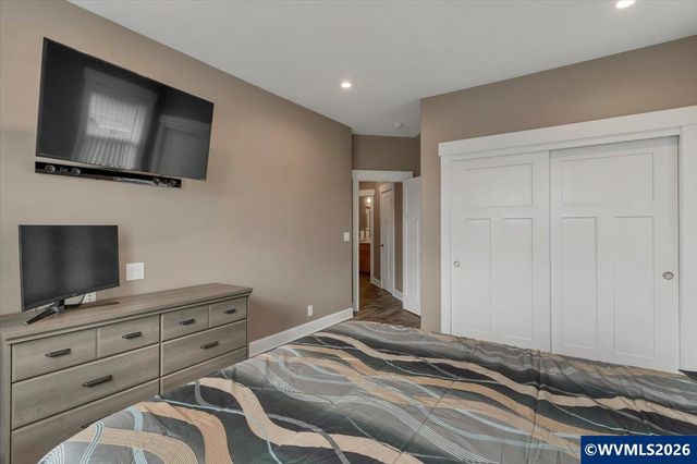 680 NW 11th Av, Canby, OR 97013