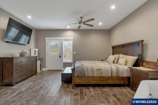 680 NW 11th Av, Canby, OR 97013