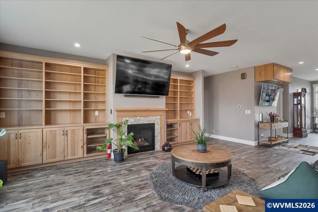 680 NW 11th Av, Canby, OR 97013