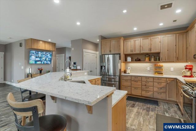 680 NW 11th Av, Canby, OR 97013