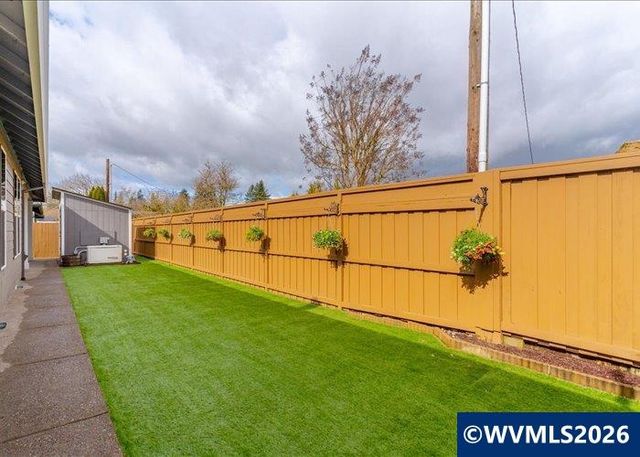 680 NW 11th Av, Canby, OR 97013