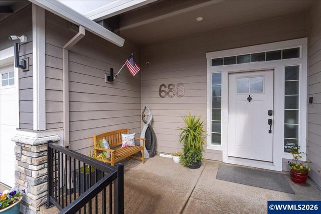 680 NW 11th Av, Canby, OR 97013