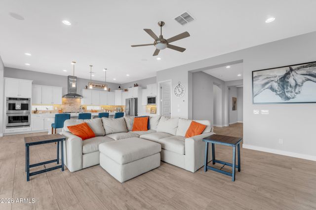5207 N 206TH Drive, Buckeye, AZ 85396