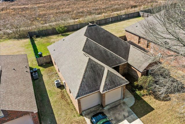 24 Chapel Hill Blvd. W, Hattiesburg, MS 39402